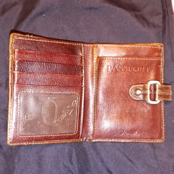 Fossil passport wallet - Picture 3 of 4